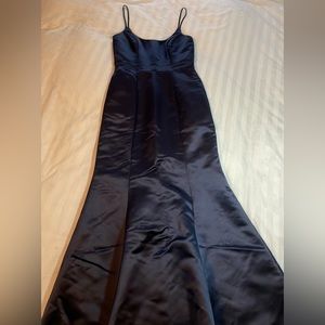 Deep Blue/Indigo Hayley Paige Occasions Women’s Size 4 Dress